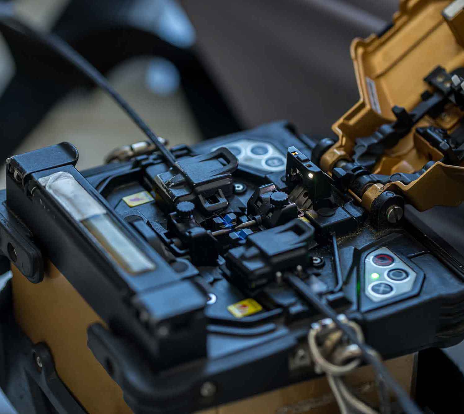 optical-fiber-installation-with-digital-fiber-opti-1500×1333-cropped